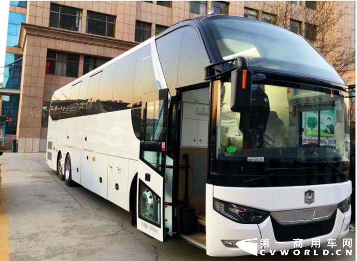 销往滨州市人民医院的中通移动CT车.jpg 销往滨州市人民医院的中通移动CT车.jpg