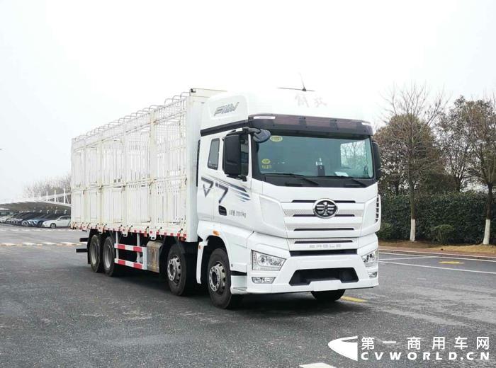 畜禽运输车CA5310CCQP77K24T4E6(成都1.jpg