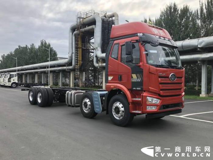 运油车底盘CA5320GYYP62K1L6T4E6(长春.jpg