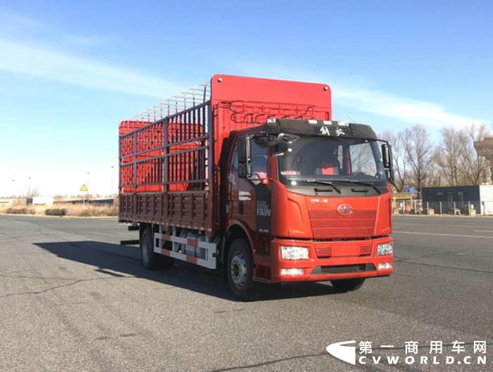 仓栅式运输车CA5180CCYP62K1L4A2E6长春1.jpg
