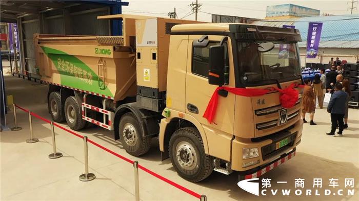 徐工新能源渣土车2.jpg 徐工新能源渣土车2.jpg
