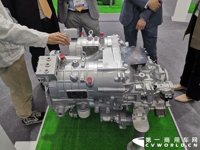 玉柴eCVT功率分流型混合动力总成2.jpg 玉柴eCVT功率分流型混合动力总成2.jpg