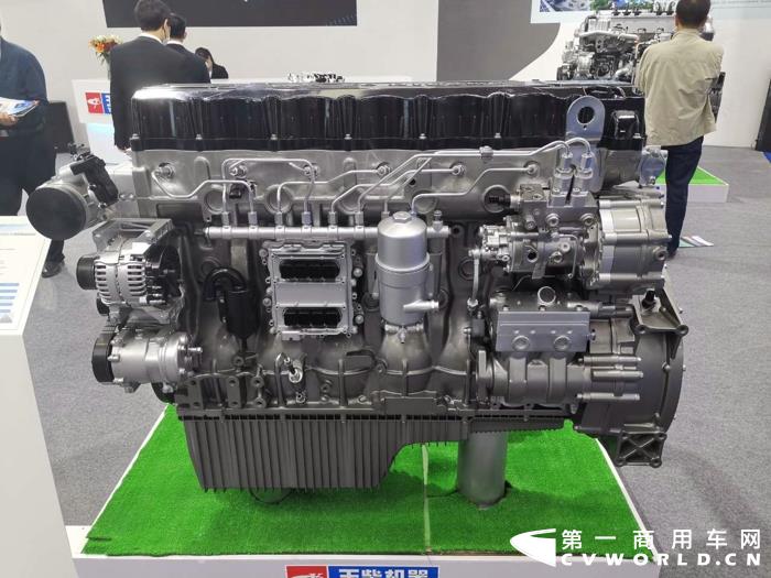 玉柴机器YCK13-60系列国六柴油发动机,功率覆盖530-600马力2.jpg 玉柴机器YCK13-60系列国六柴油发动机,功率覆盖530-600马力2.jpg