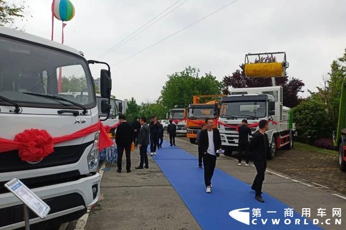 陕汽商用车7.webp.jpg 陕汽商用车7.webp.jpg