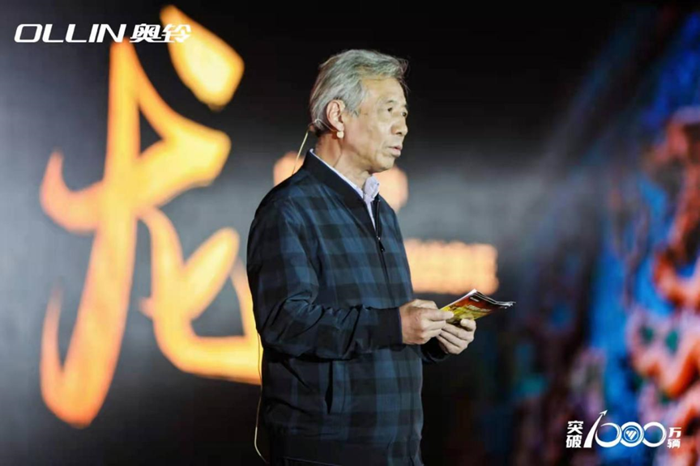 奥铃大黄蜂皇宫版3.png 奥铃大黄蜂皇宫版3.png