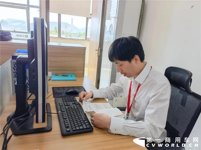 中车电动 1.jpg 中车电动 1.jpg