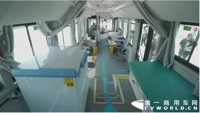 福田欧辉移动疫苗接种车8.jpg 福田欧辉移动疫苗接种车8.jpg