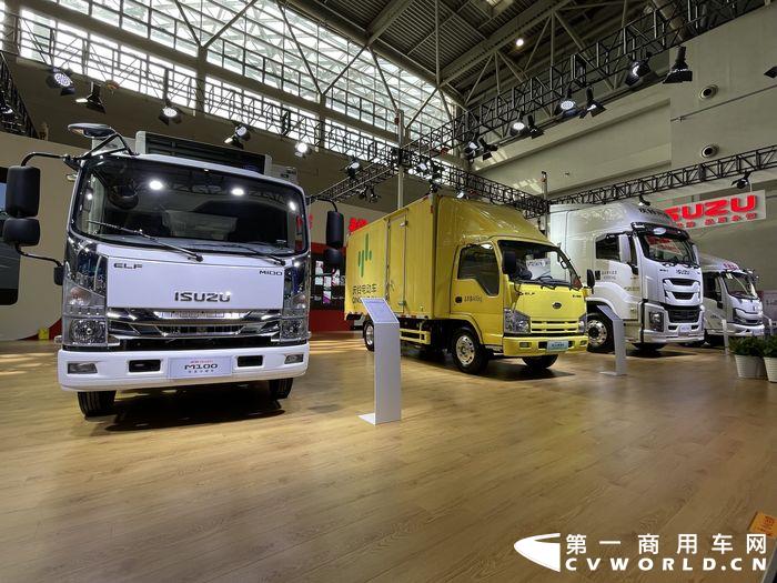 庆铃汽车展车.JPG 庆铃汽车展车.JPG
