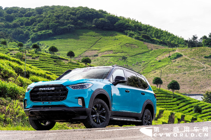 范志毅正式成为上汽大通MAXUS D90 Pro 2021款代言人!2.png 范志毅正式成为上汽大通MAXUS D90 Pro 2021款代言人!2.png