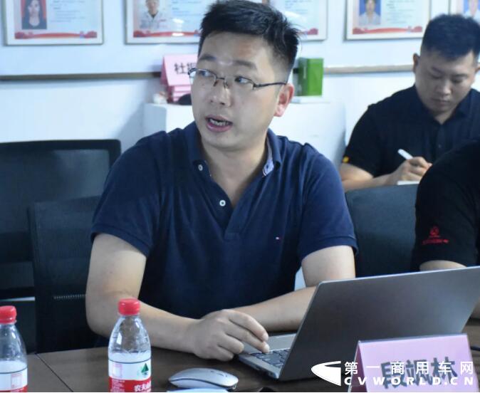 东风福瑞卡混动新能源冷藏专用底盘受郑州红宇专汽考察团好评6.jpg 东风福瑞卡混动新能源冷藏专用底盘受郑州红宇专汽考察团好评6.jpg