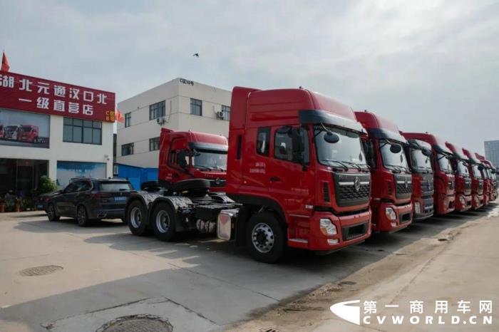 东风牵引车矩阵.jpg 东风牵引车矩阵.jpg