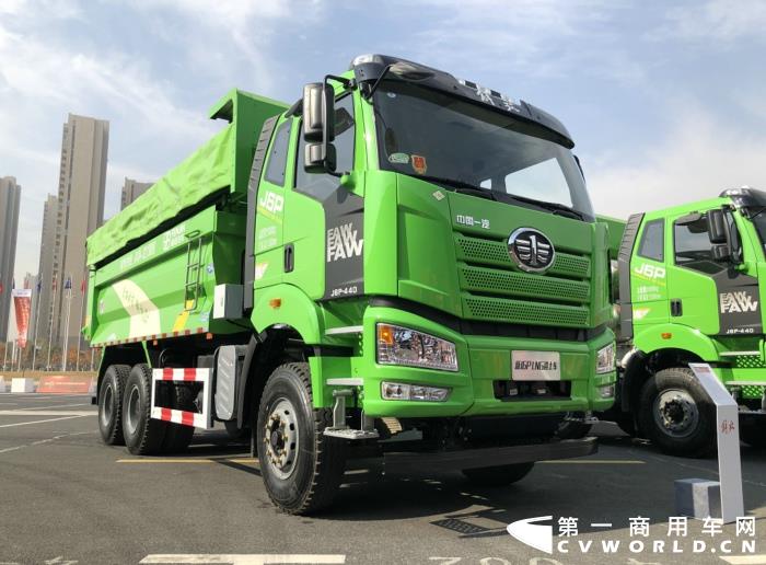 解放新J6P LNG渣土车.jpg 解放新J6P LNG渣土车.jpg