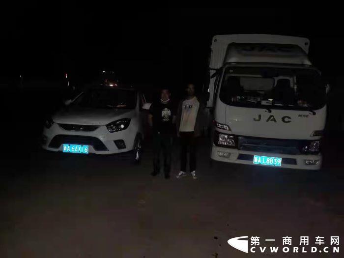 江淮轻卡4.jpg 江淮轻卡4.jpg