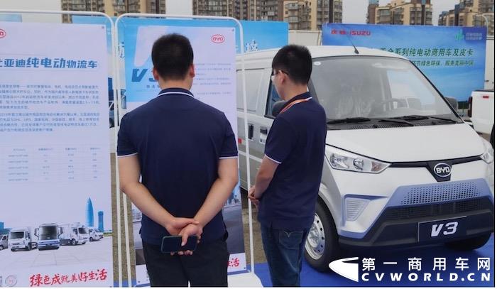 比亚迪6.jpg 比亚迪6.jpg