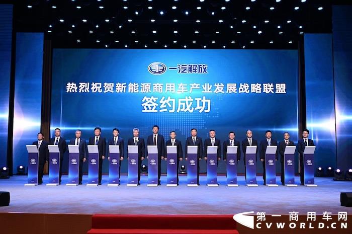解放6.jpg 解放6.jpg
