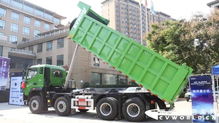 欧曼3.jpg 欧曼3.jpg