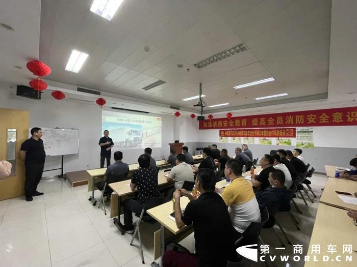 豪沃NX国六载货车千辆订单首批圆满交付顺丰速运!2.jpg 豪沃NX国六载货车千辆订单首批圆满交付顺丰速运!2.jpg