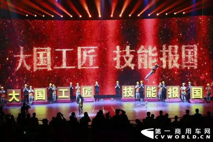 徐工2.jpg 徐工2.jpg