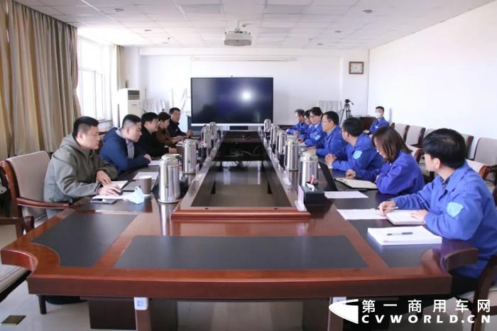 山东工业集团党委书记、董事长杨守杰一行来北奔重汽调研.webp.jpg 山东工业集团党委书记、董事长杨守杰一行来北奔重汽调研.webp.jpg