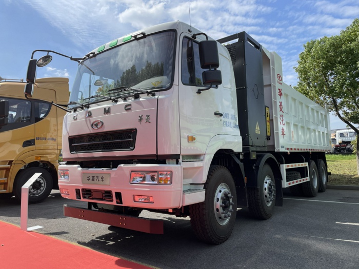 华菱换电自卸车.JPG 华菱换电自卸车.JPG
