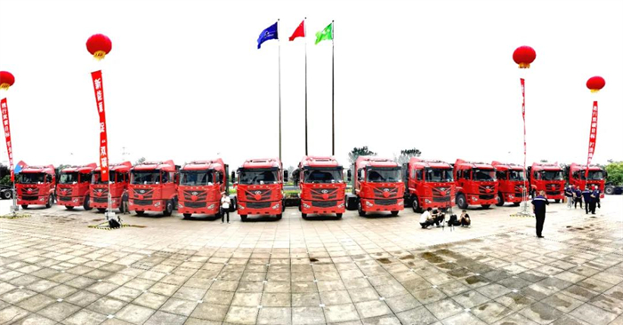 汉马.jpg 汉马.jpg