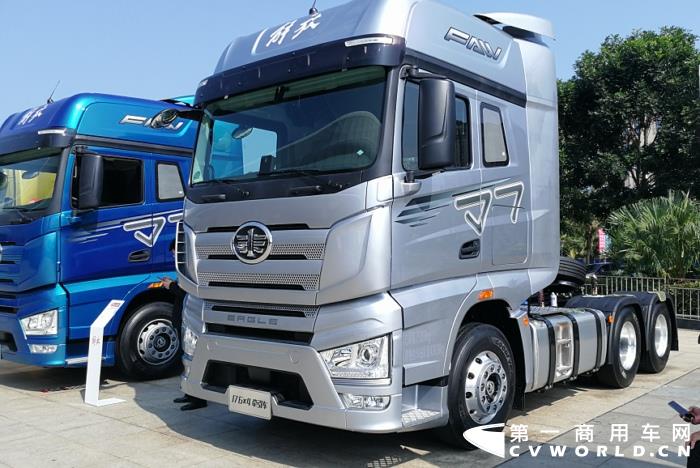 J7 6x4国六牵引车.jpg J7 6x4国六牵引车.jpg