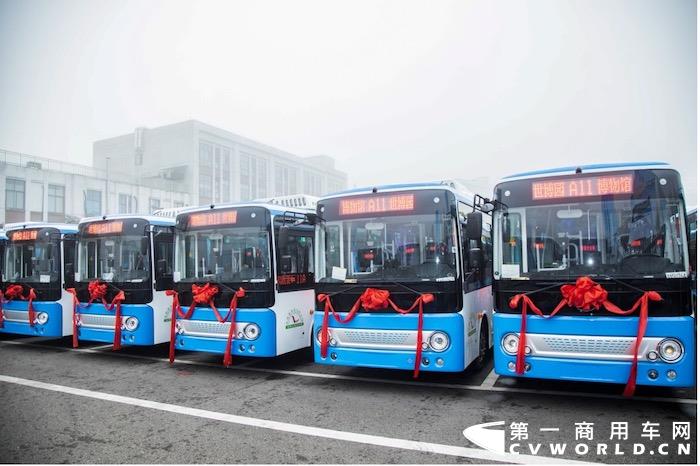宇通2.jpg 宇通2.jpg