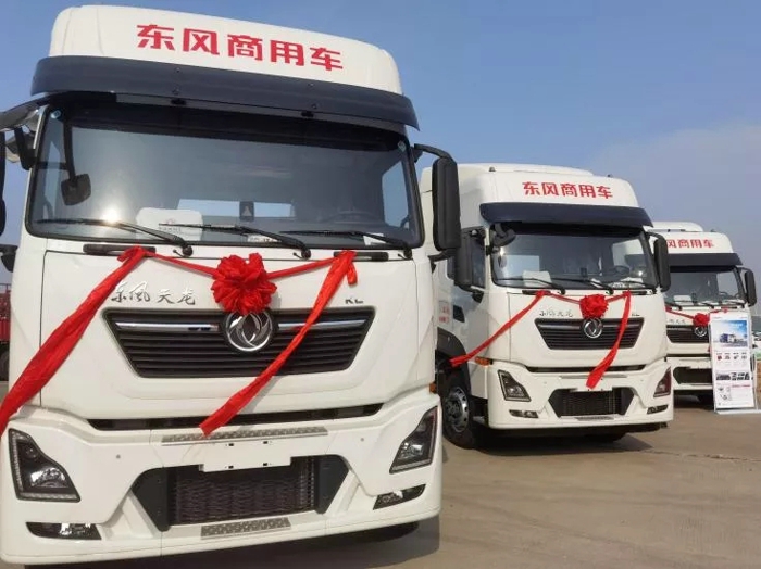 东风8.jpg 东风8.jpg