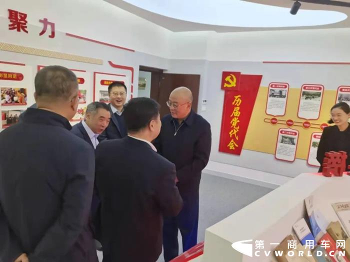 北奔重汽总经理、党委副书记郭平晓带队走访河南重卡市场2.webp.jpg 北奔重汽总经理、党委副书记郭平晓带队走访河南重卡市场2.webp.jpg