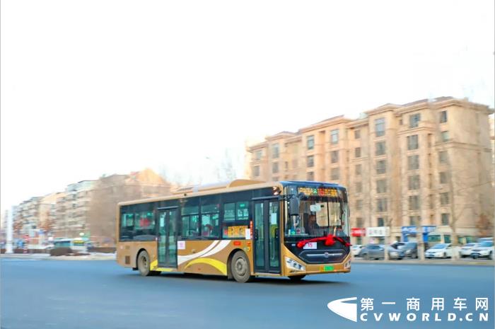 在哈尔滨市区运营的中通新N系1.jpg 在哈尔滨市区运营的中通新N系1.jpg