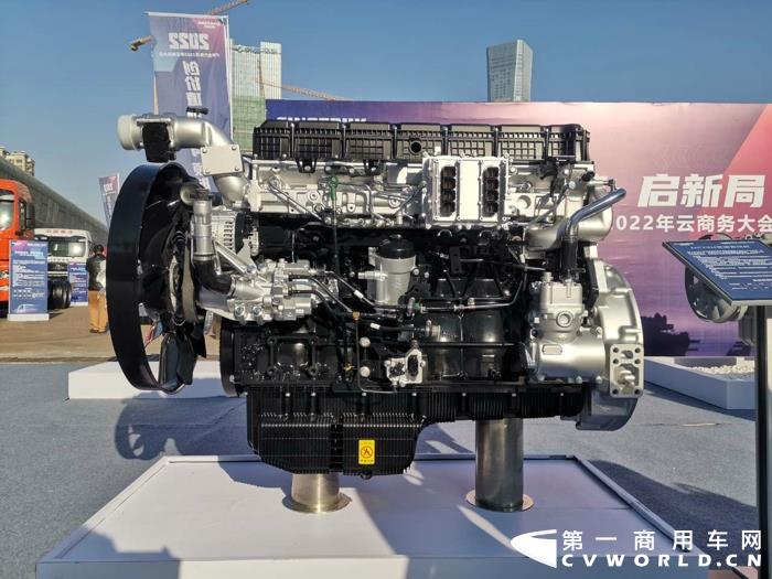 MC13H柴油发动机.jpg MC13H柴油发动机.jpg