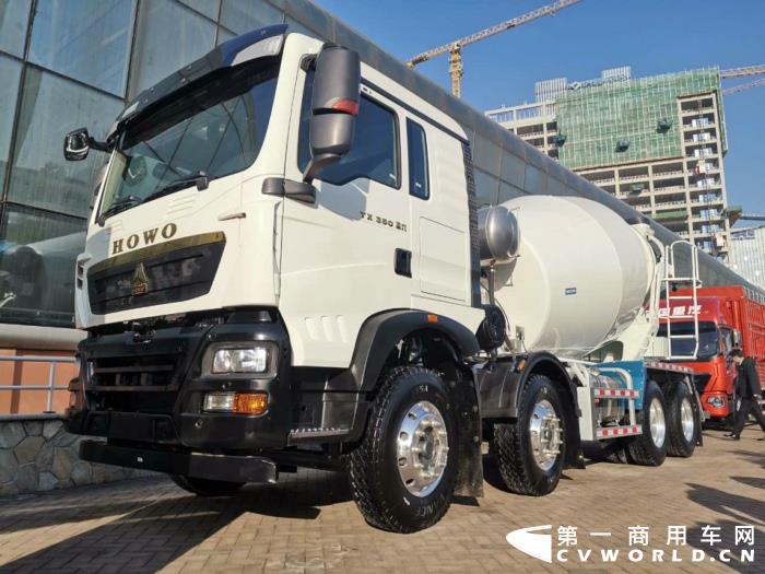 豪沃TX搅拌车 砼运新王者.jpg 豪沃TX搅拌车 砼运新王者.jpg