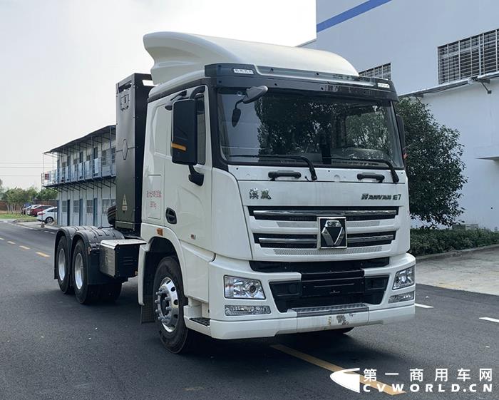 徐工换电牵引车E7.jpg 徐工换电牵引车E7.jpg
