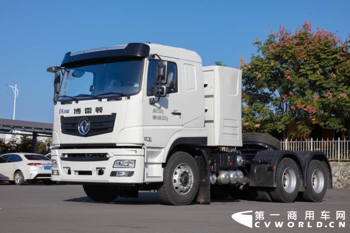 博雷顿纯电动牵引车.jpg 博雷顿纯电动牵引车.jpg