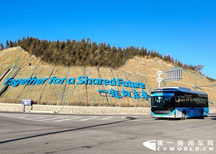 圆满完成冬奥会交通保障服务的中通氢燃料客车.jpg 圆满完成冬奥会交通保障服务的中通氢燃料客车.jpg