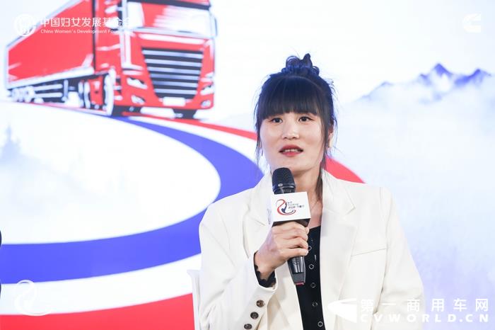 莹莹.jpg 莹莹.jpg