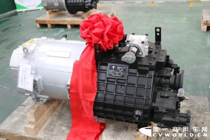 特百佳第10000台新能源重卡驱动系统.jpg 特百佳第10000台新能源重卡驱动系统.jpg