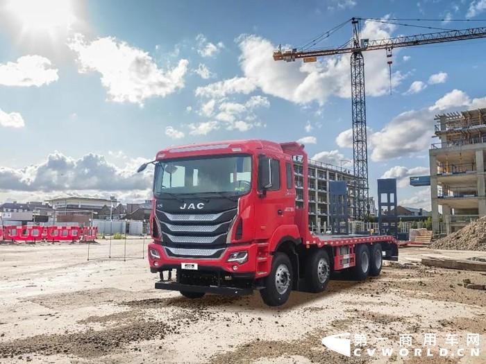 江淮格尔发K5W 8×4挖掘机运输车.jpg 江淮格尔发K5W 8×4挖掘机运输车.jpg