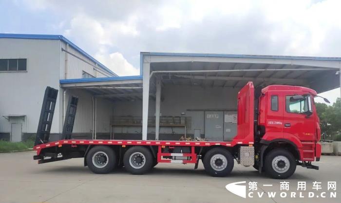 江淮格尔发K5W 8×4挖掘机运输车2.jpg 江淮格尔发K5W 8×4挖掘机运输车2.jpg