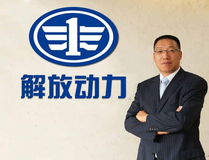 1、钱恒荣.jpg 1、钱恒荣.jpg