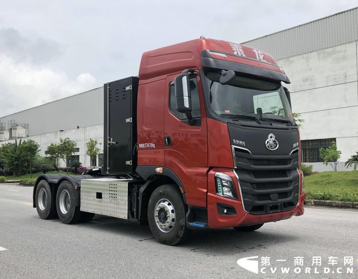 乘龙燃料电池牵引车.jpg 乘龙燃料电池牵引车.jpg