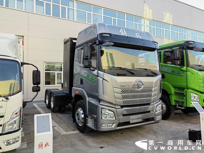 解放JH6纯电动牵引车.jpg 解放JH6纯电动牵引车.jpg