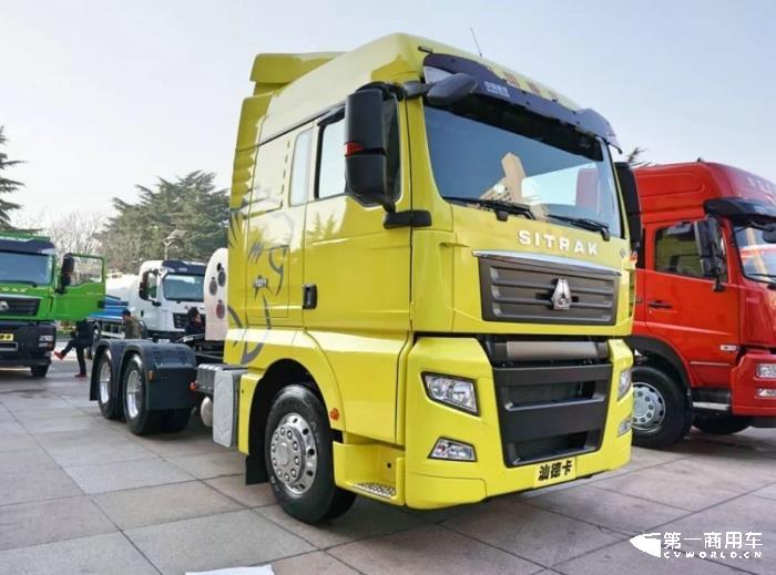 重汽汕德卡天然气牵引车.jpg 重汽汕德卡天然气牵引车.jpg