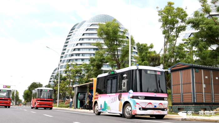 全国首台!东风无人驾驶核酸采集车投入使用6.png 全国首台!东风无人驾驶核酸采集车投入使用6.png