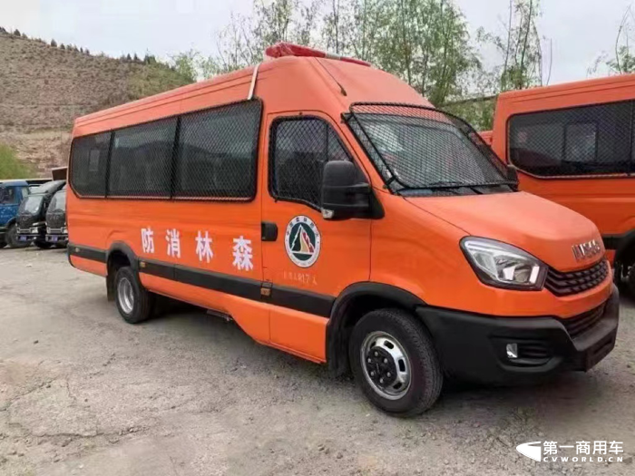 依维柯森林消防车3.png 依维柯森林消防车3.png