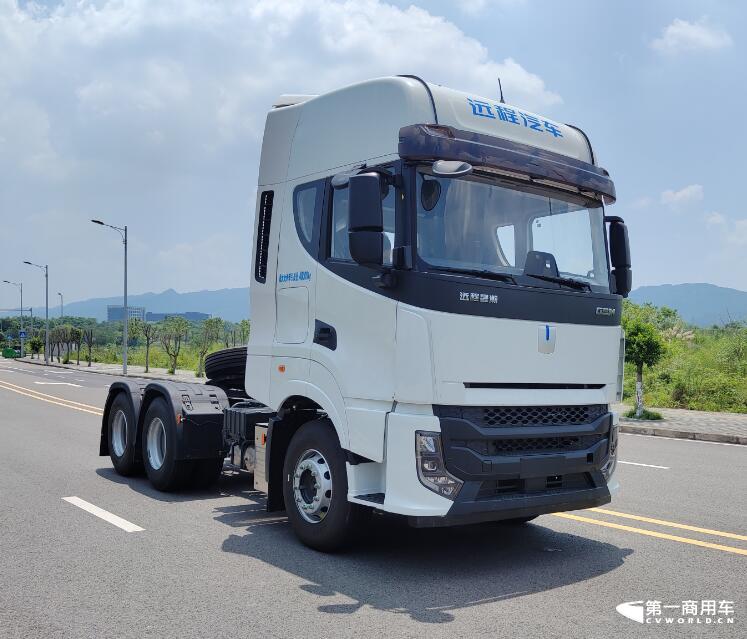 甲醇牵引车.jpg 甲醇牵引车.jpg