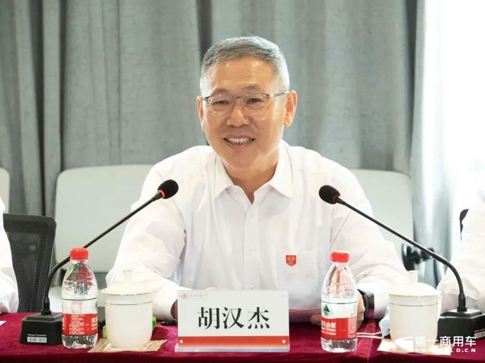 解放2.jpg 解放2.jpg