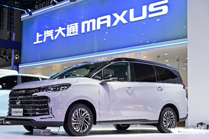 豪华硬派全尺寸SUV“领地”成都车展全球首发11.png 豪华硬派全尺寸SUV“领地”成都车展全球首发11.png