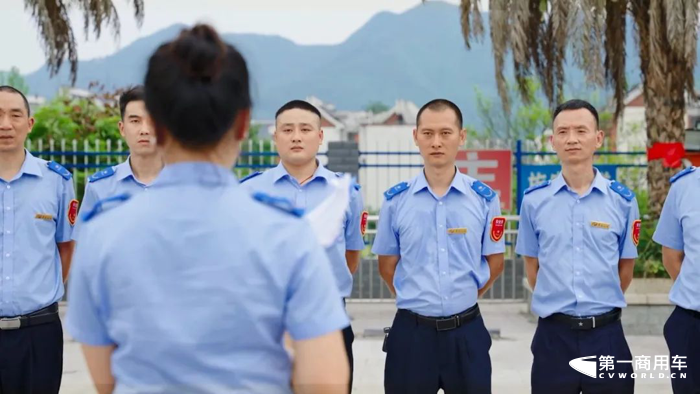 “巴适”公交,跑出重庆新能源公交高品质线路4.png “巴适”公交,跑出重庆新能源公交高品质线路4.png