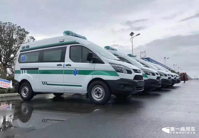 江铃福特救护车2.jpg 江铃福特救护车2.jpg